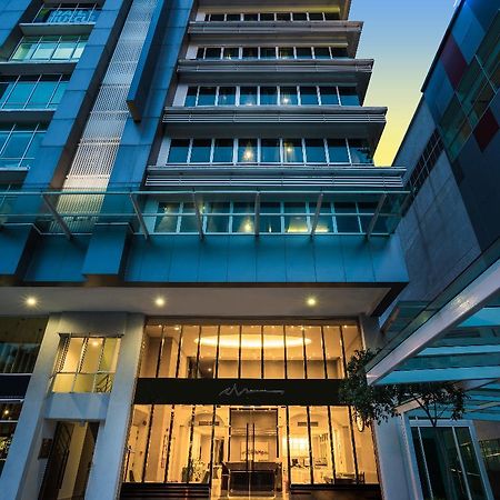 Manhattan Business Hotel Ttdi Kuala Lumpur Buitenkant foto
